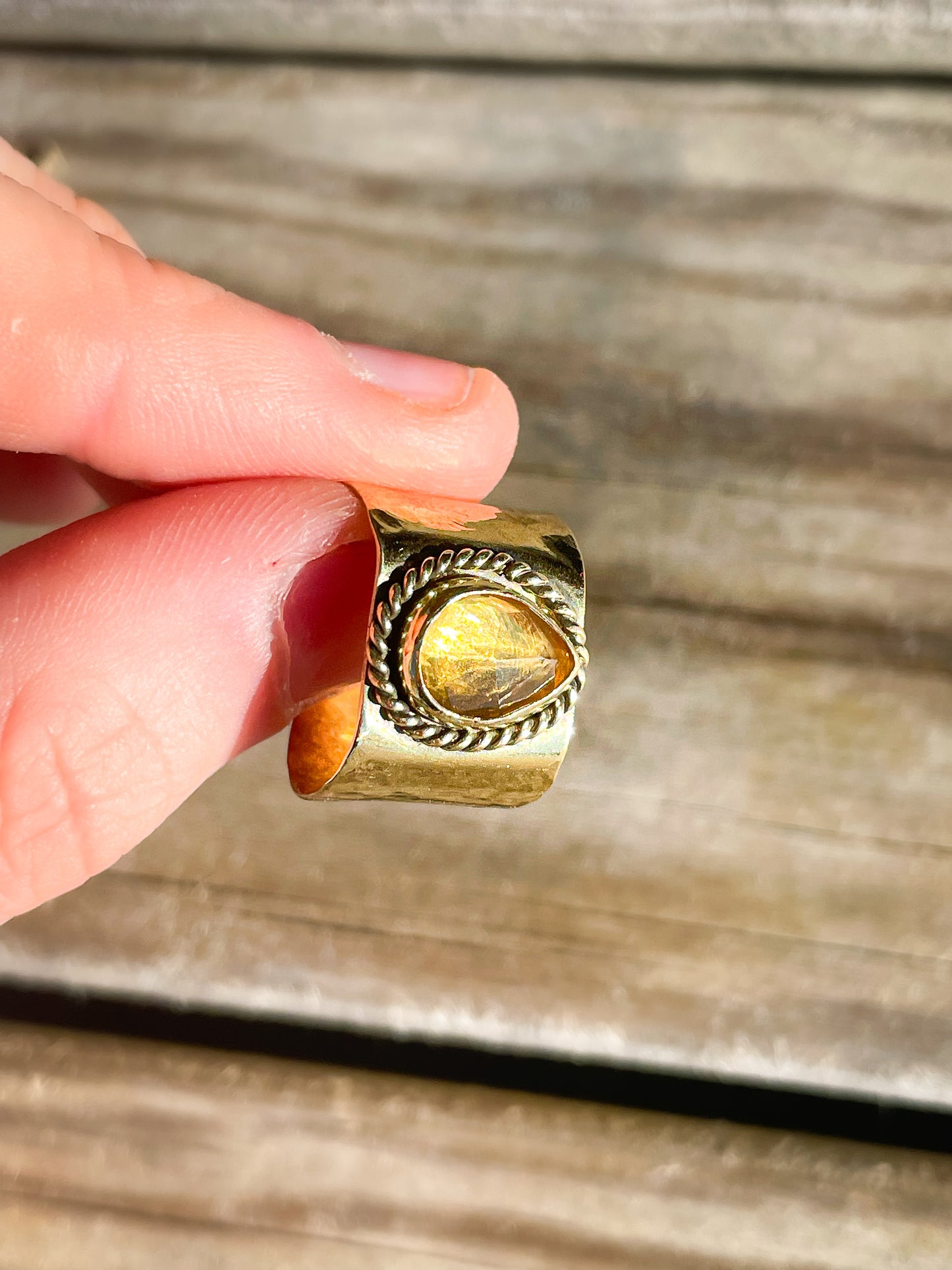 Trésors solaire - bague large ajustable - citrine