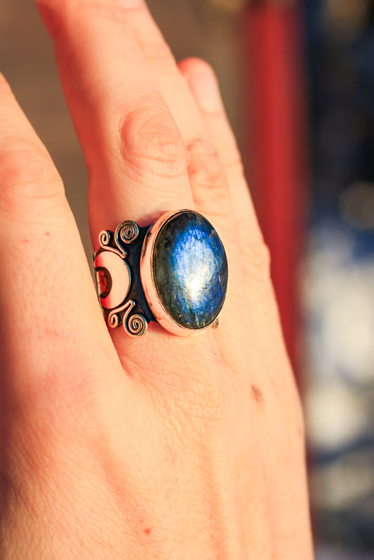 Trésors de la grande prêtresse - bague labradorite