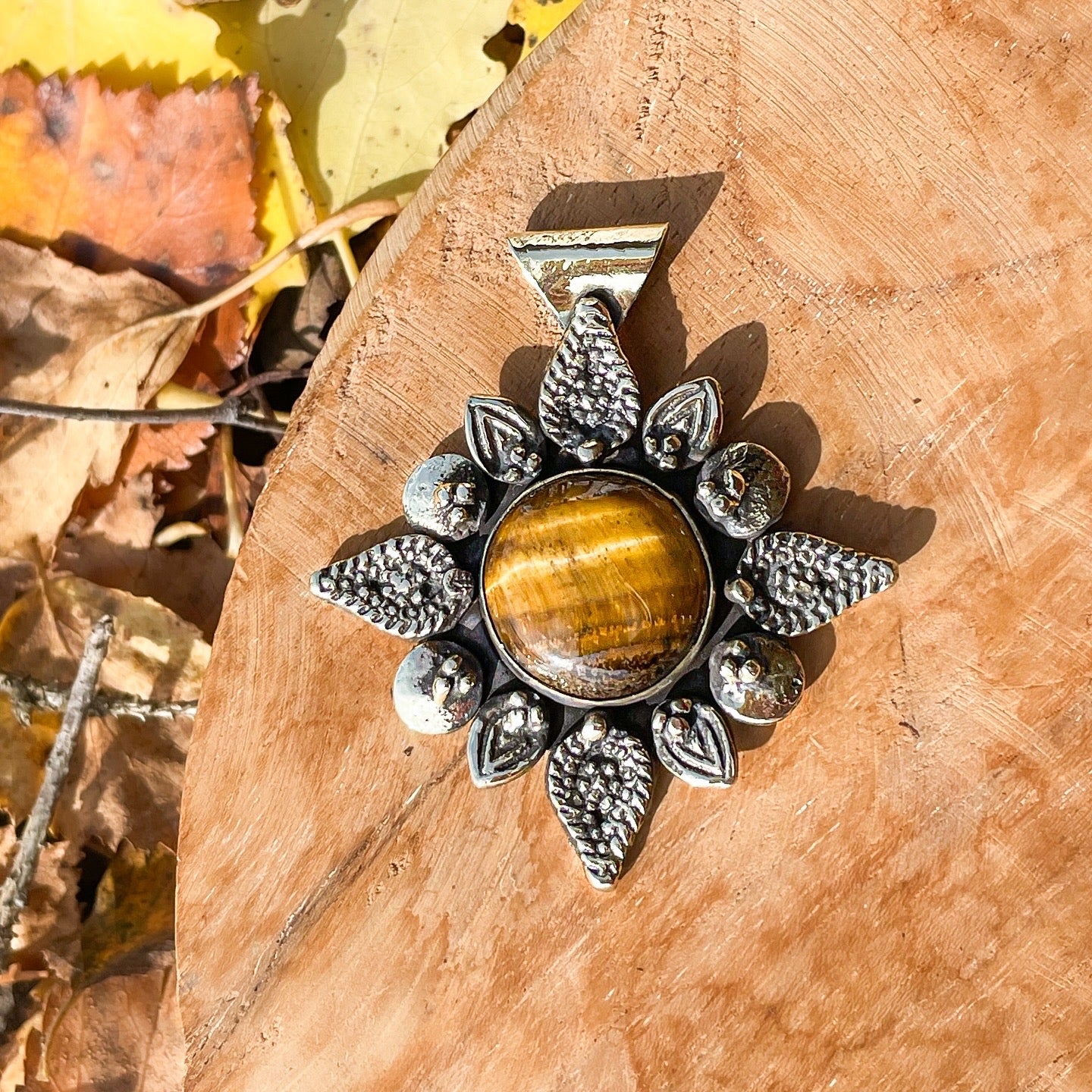 Trésors Tribal - pendentif œil de tigre