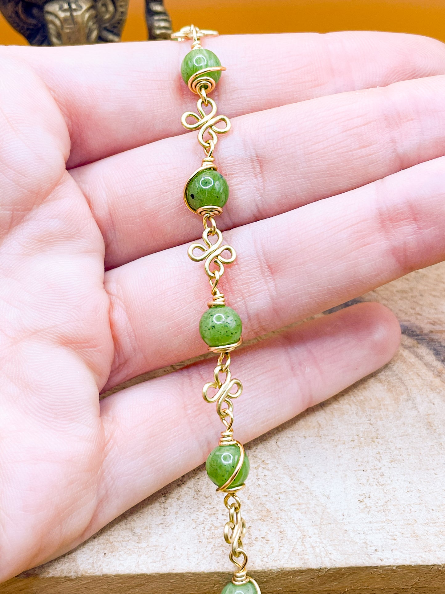 Bracelet porte-bonheur - pierres taille moyennes 0,6mm