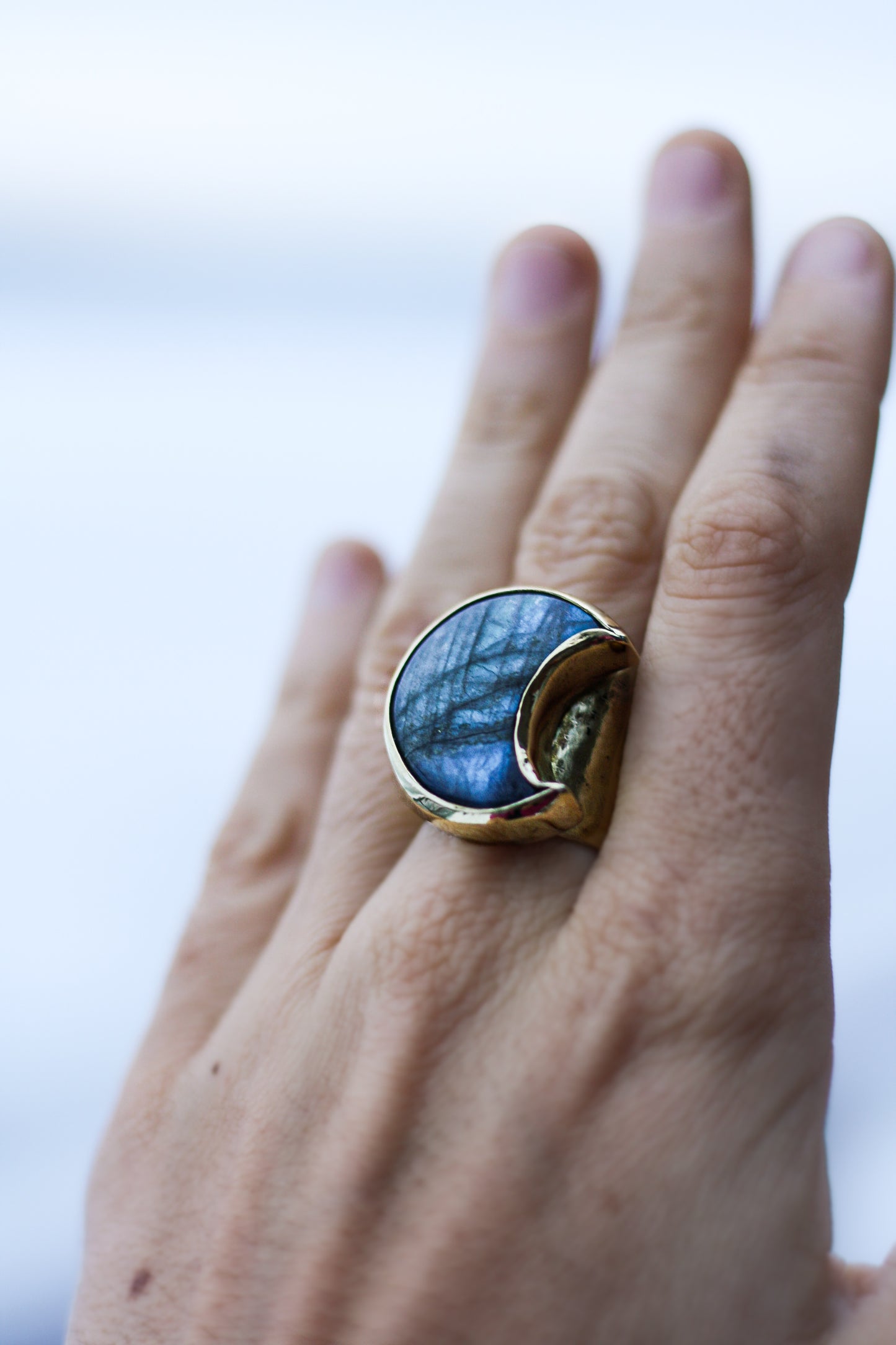 Trésors lunaires - bague labradorite