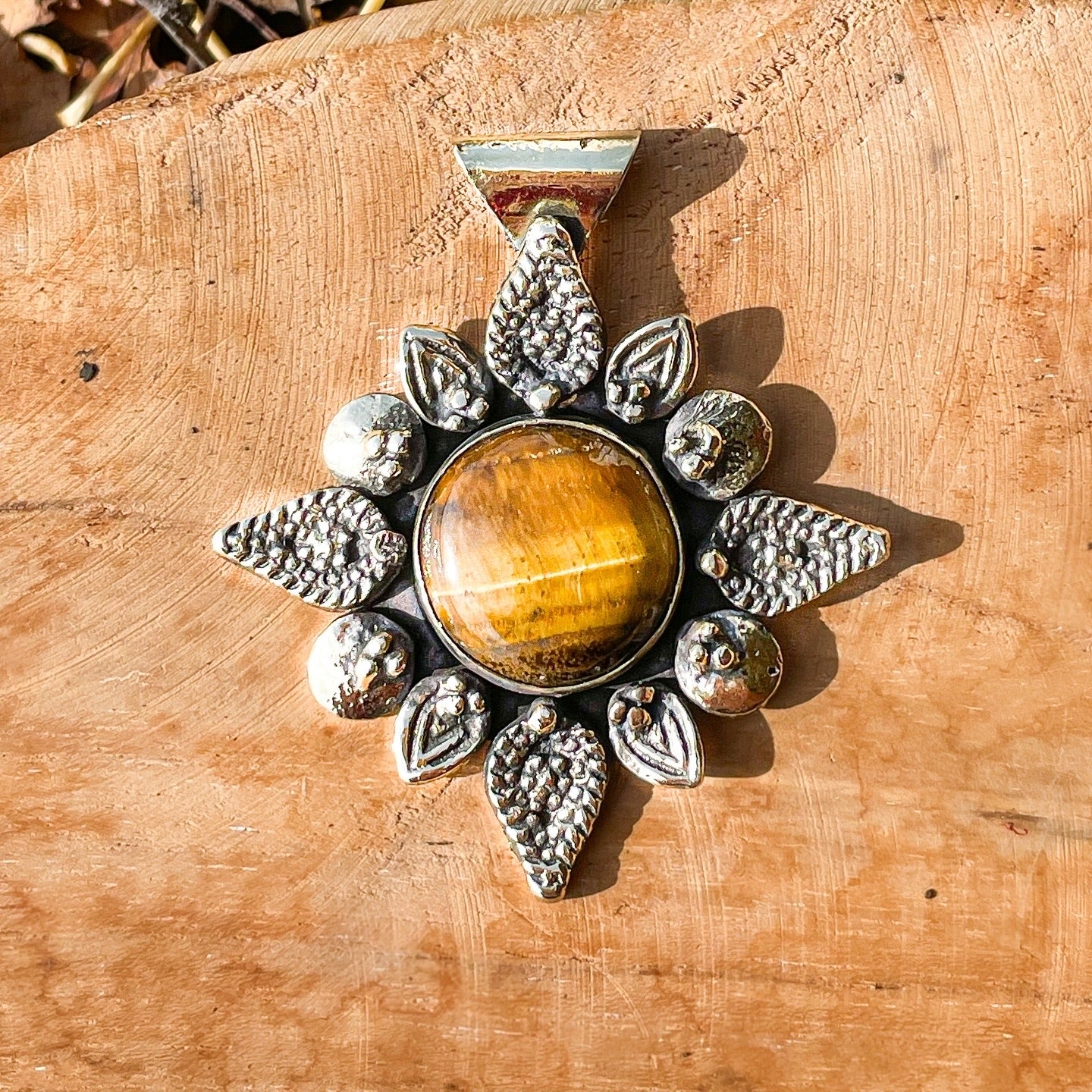 Trésors Tribal - pendentif œil de tigre