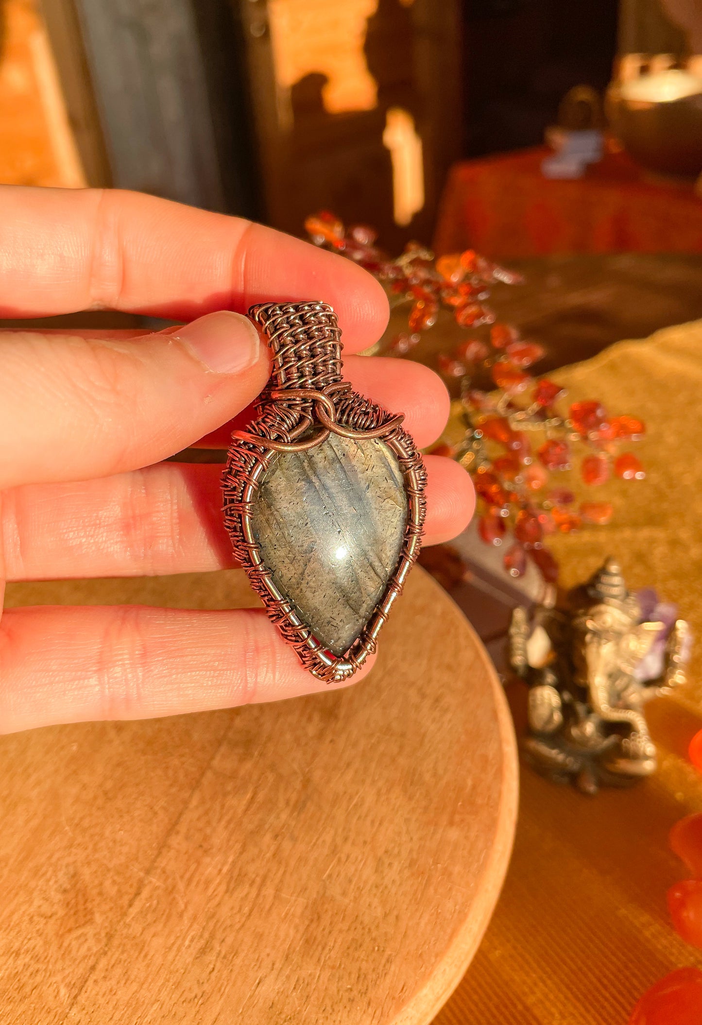 Trésors Viking -Labradorite Dorée